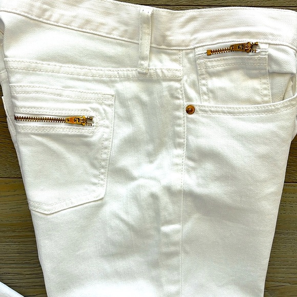 Victoria’s Secret Vintage White Denim Gold Zipper Embellished Ankle Jean/ Size 4 - Picture 6 of 10